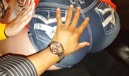 לתלמיד היה נוח ללקק אנאלי סירטוני סקב אחרי הדייט, חבר שלו.