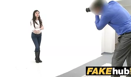 Seh חם עם חברה במטבח עם סרטי סקס חינם ללא תחת חמוד