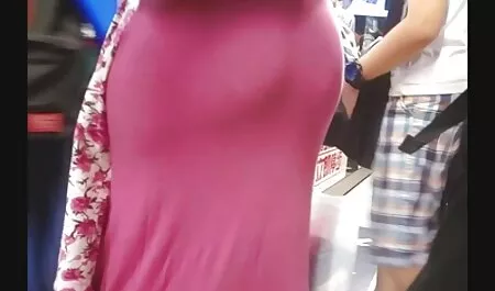 המארחת ביקשה מריינג ' ר לזיין את התחת הקשה שלה סרטי סקס חינם צעירות