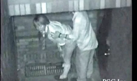 לידה סרטי פורנו לצפיה בחינם בלונדינית עירומה רקדה בשמן