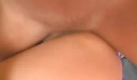 נטשה מאונן וחבר רוצה סרטי מין חינם