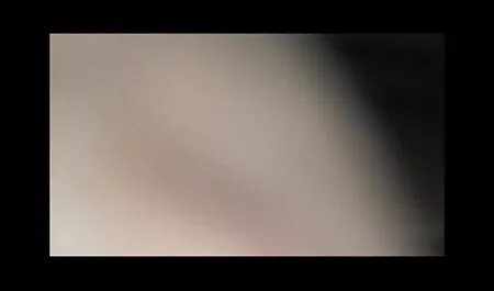 מנהל עם גבר של חמישים שנה מזיין במשרד על הספה סרטי סקקס חינם