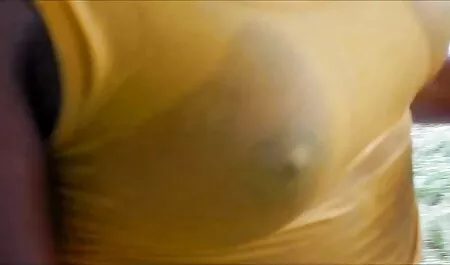 לסביות במכון הכושר סרטונים של סקס חינם החליטו להירגע קצת עם סטרפון.