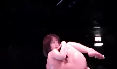 היא ברחה עם סטודנטים שצפו סרטי גייז חינם בשיעורים.
