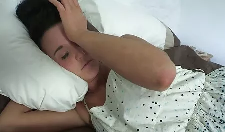 היא התחילה לרעוד והכניסה את זה סרטי קוקסינלים חינם לתחת.