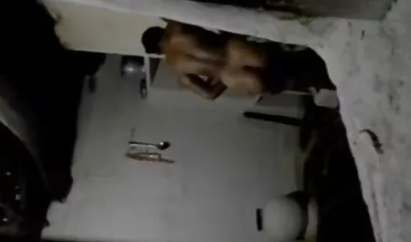 לשון במקלחת סרט אירוטי עדין