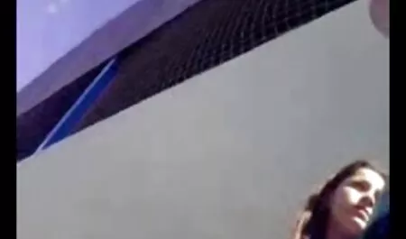 זוג מלא תשוקה הוא מזיין באוויר סרטים של סקס חינם הצח